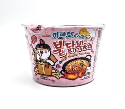 מנה חמה קוראנית בטעם עוף חריף מוקרם